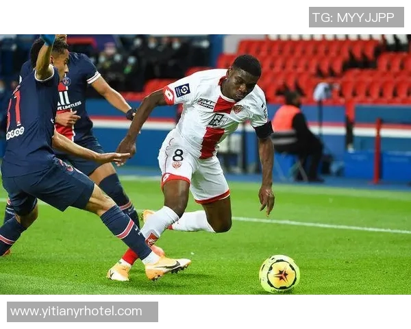 克莱蒙特与尼奥特激战在即谁能在法乙赛场中笑到最后